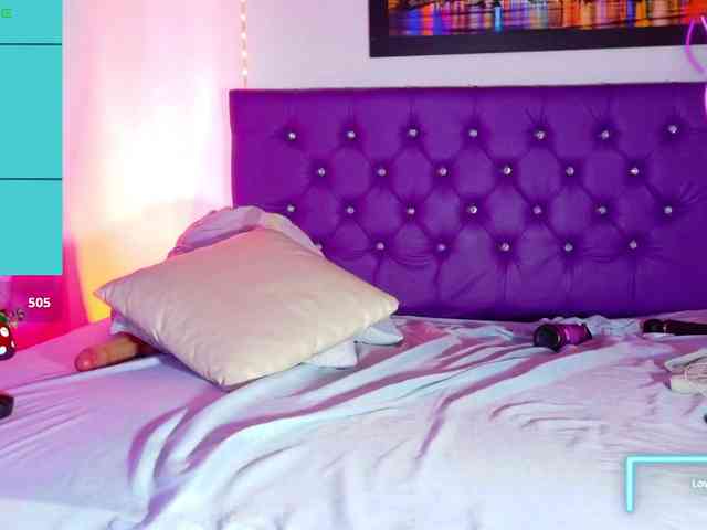 ebony-NeighborMoans webcam