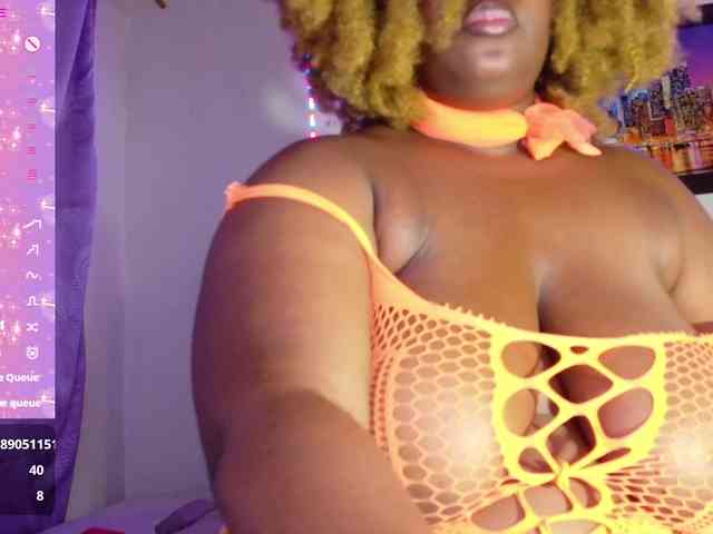 ebony-NeighborMoans webcam