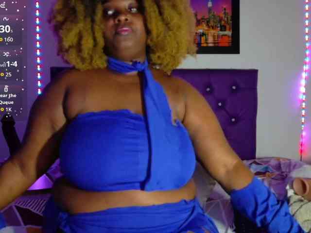 ebony-NeighborMoans webcam