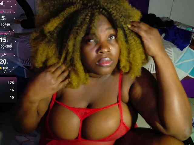 ebony-NeighborMoans webcam