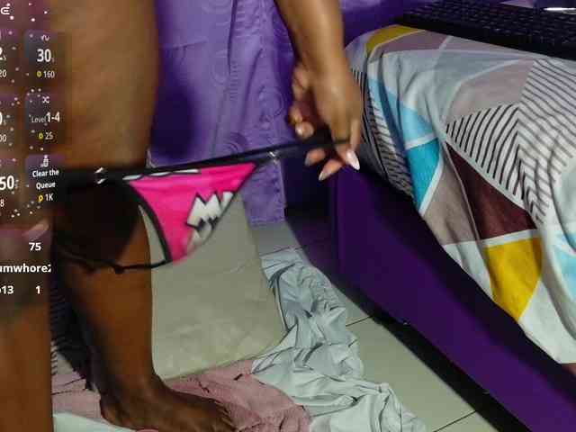 ebony-NeighborMoans webcam