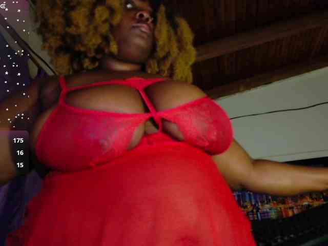 ebony-NeighborMoans webcam