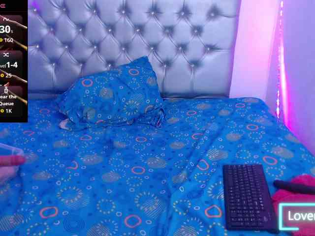 ebony-NeighborMoans webcam