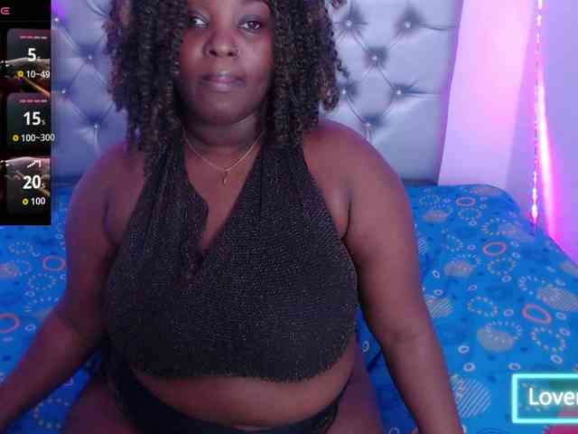 ebony-NeighborMoans webcam