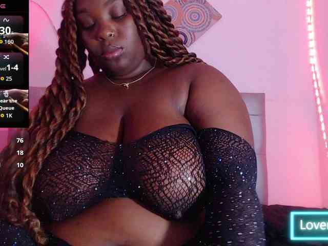 ebony-NeighborMoans webcam