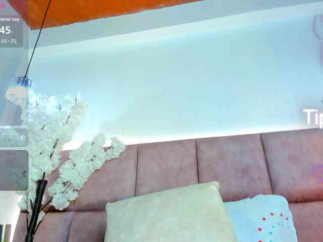 KhateMiller webcam