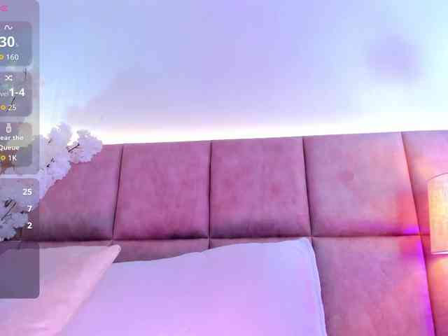 KhateMiller webcam