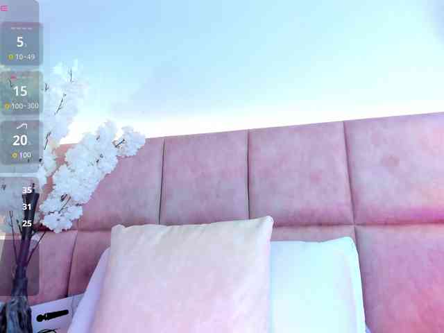 KhateMiller webcam