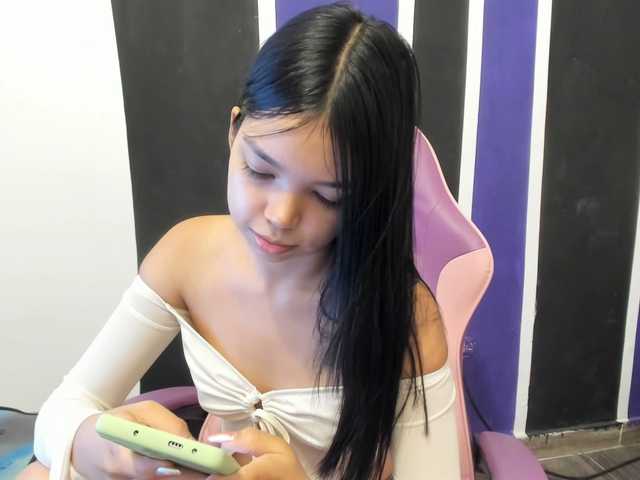 shy-luna18's BongaCams show and profile