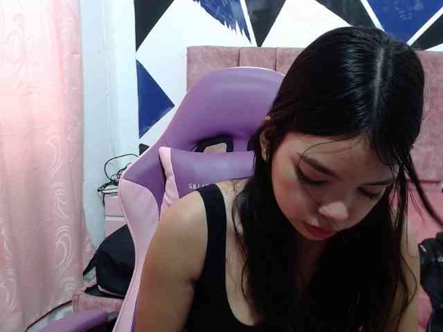 shy-luna18 webcam