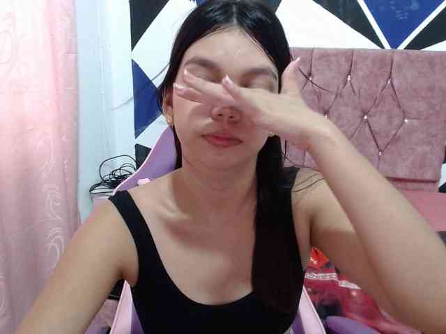 shy-luna18 webcam