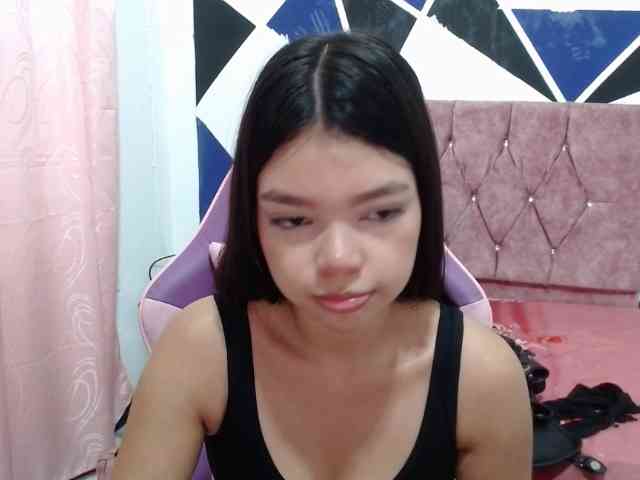 shy-luna18 webcam