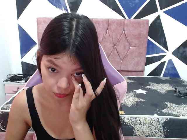 shy-luna18 shy-luna18