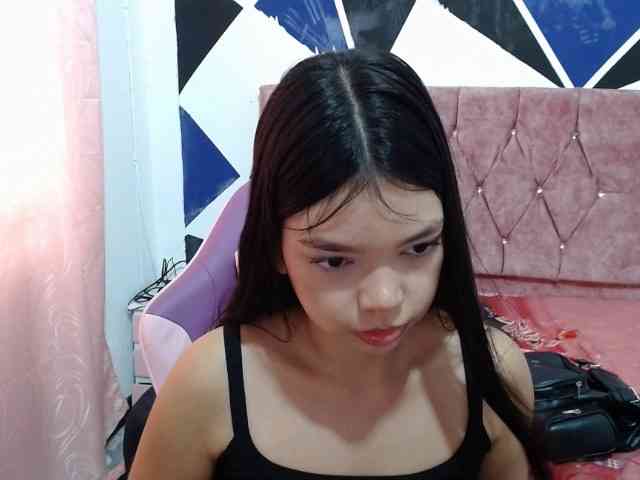 shy-luna18 webcam
