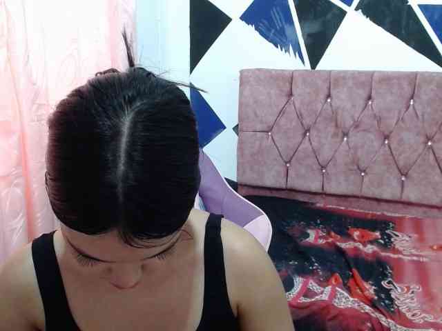 shy-luna18 webcam