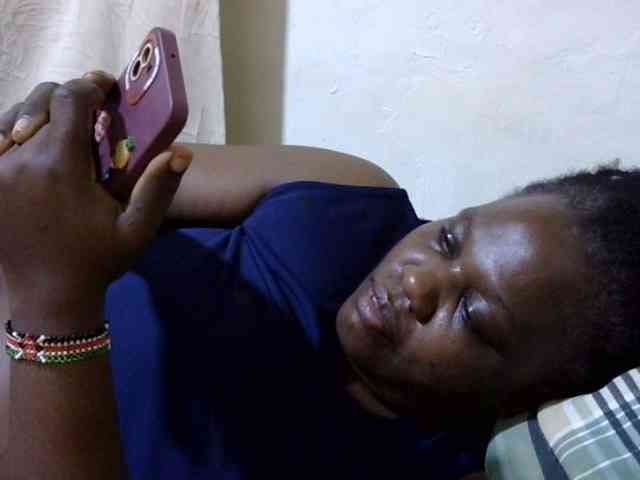 sexy-ebony254 webcam