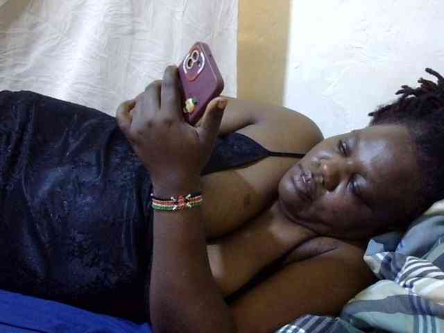 sexy-ebony254 webcam