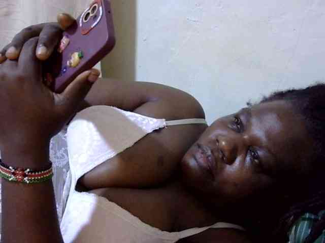 sexy-ebony254 webcam