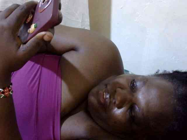 sexy-ebony254 webcam
