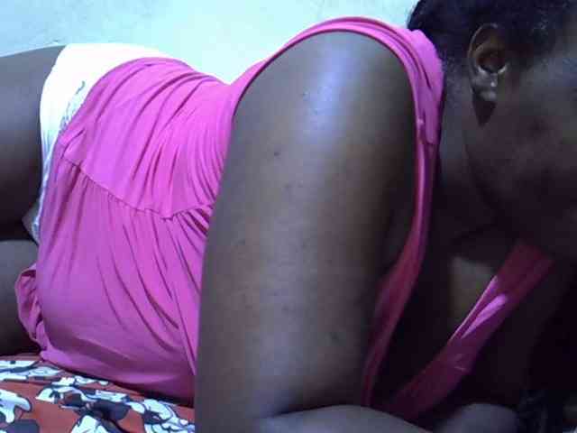 sexy-ebony254 webcam