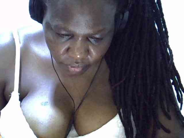 sexy-ebony254 webcam