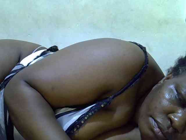 sexy-ebony254 webcam