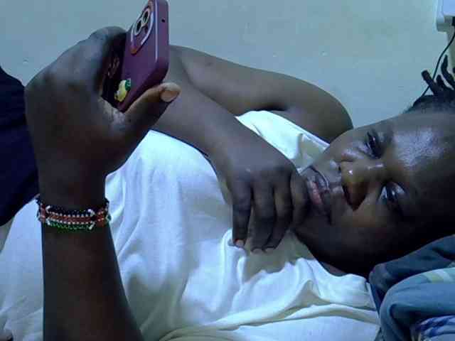 sexy-ebony254 webcam