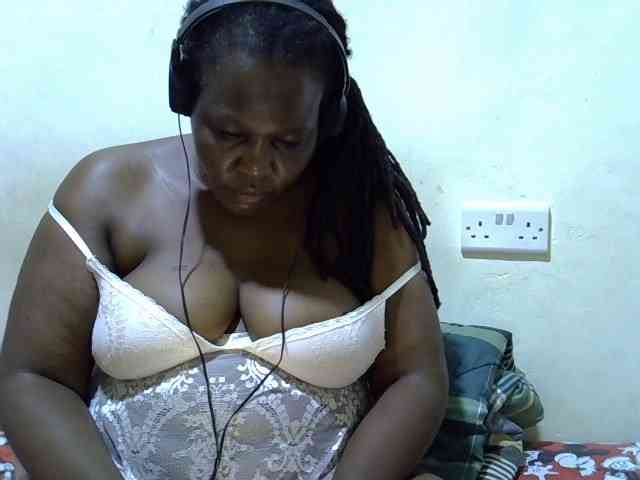 sexy-ebony254 webcam