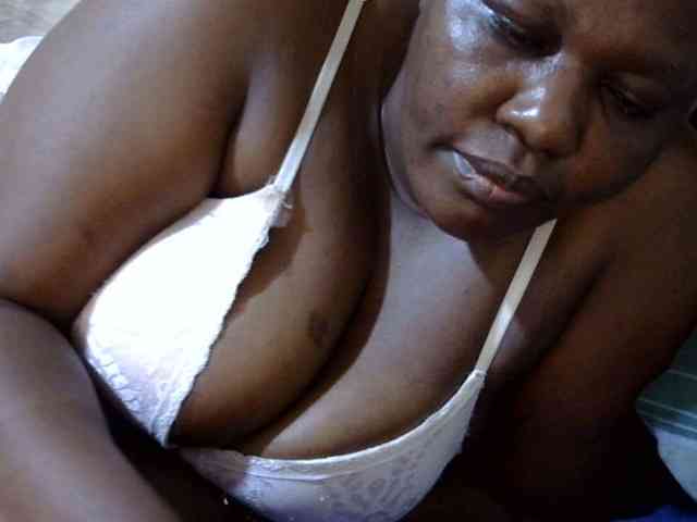sexy-ebony254 webcam
