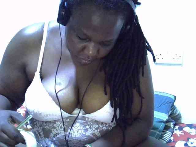 sexy-ebony254 webcam