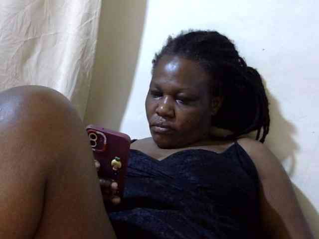 sexy-ebony254 webcam