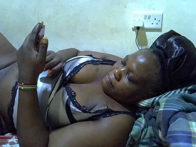 sexy-ebony254 webcam