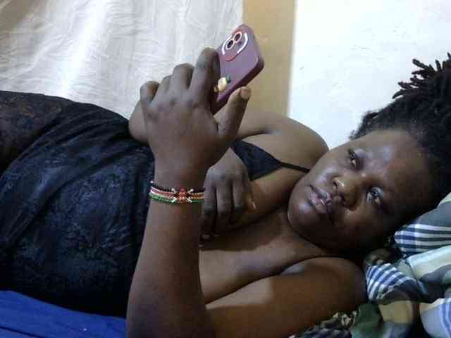 sexy-ebony254 webcam