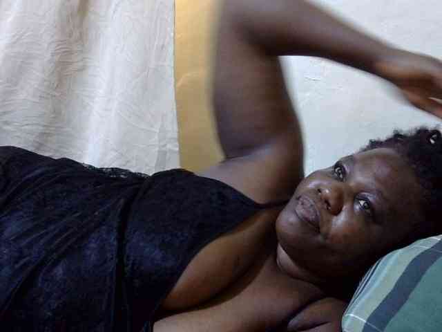sexy-ebony254 webcam