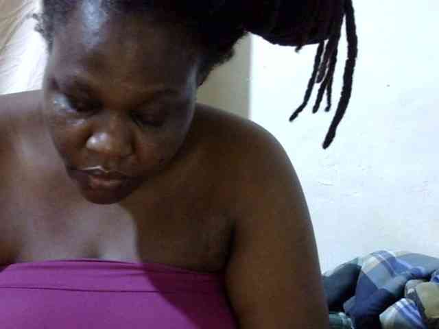 sexy-ebony254 webcam
