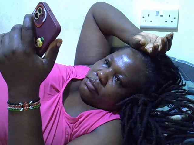 sexy-ebony254 webcam