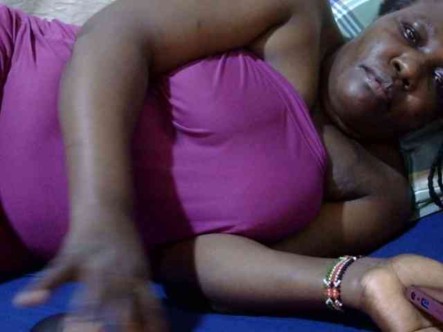 sexy-ebony254 webcam