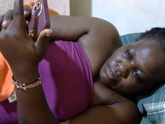 sexy-ebony254 webcam