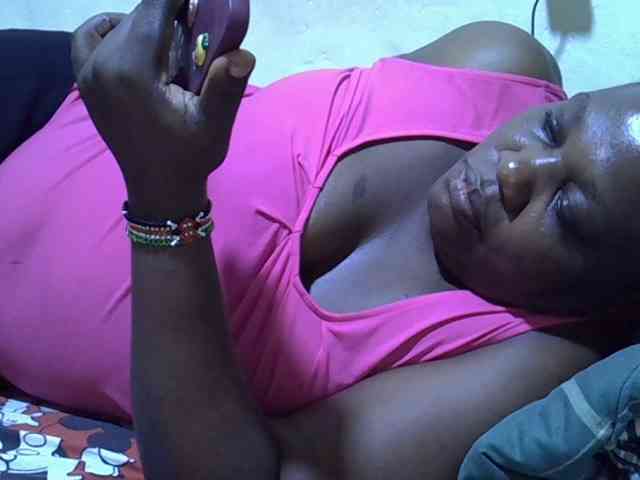 sexy-ebony254 webcam