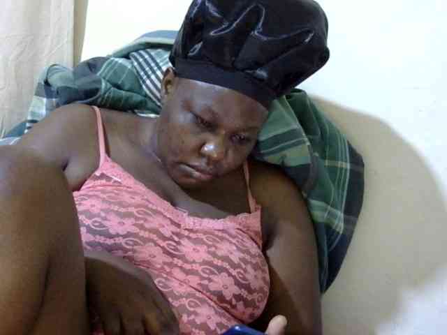 sexy-ebony254 webcam