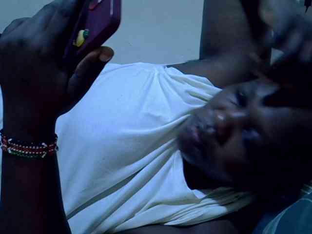 sexy-ebony254 webcam