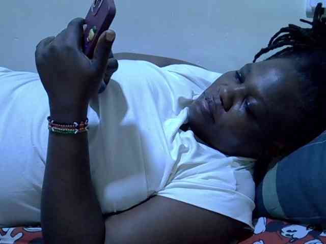 sexy-ebony254 webcam