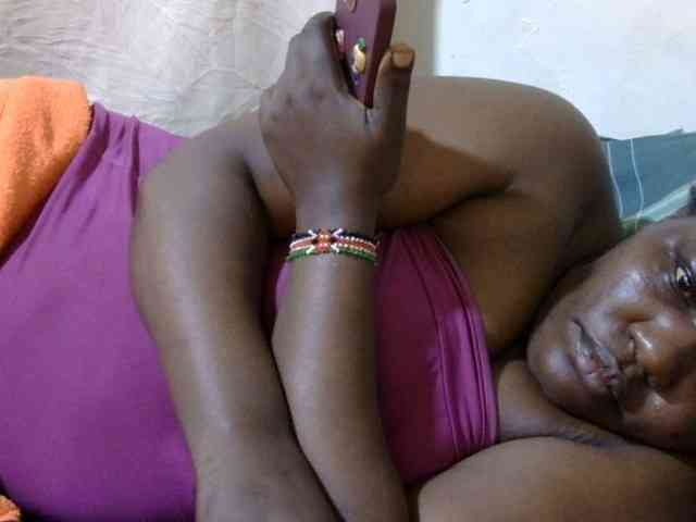sexy-ebony254 webcam