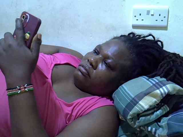 sexy-ebony254 webcam