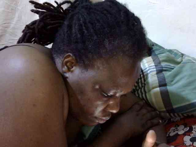 sexy-ebony254 webcam