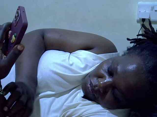 sexy-ebony254 webcam