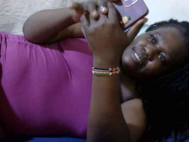 sexy-ebony254 webcam