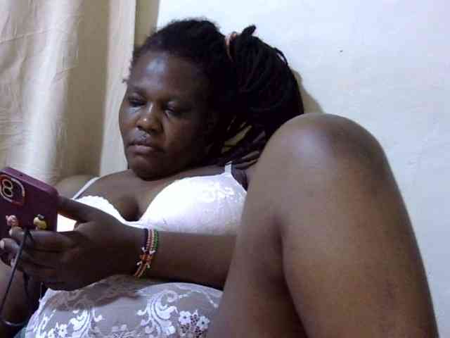 sexy-ebony254 webcam