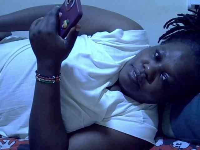 sexy-ebony254 webcam