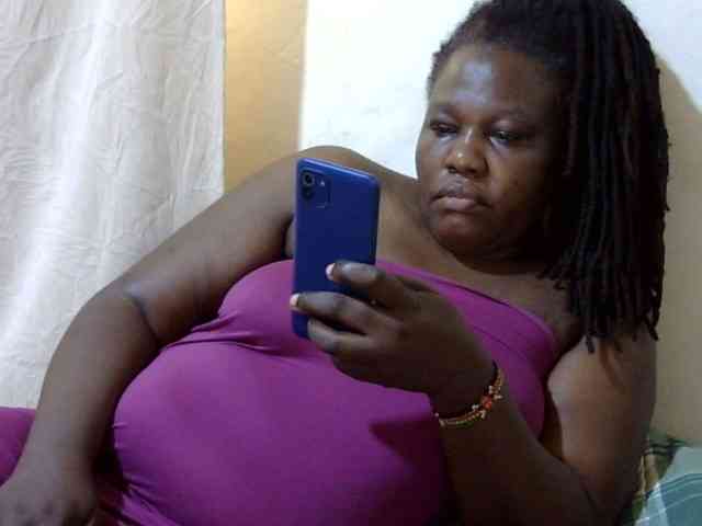 sexy-ebony254 webcam